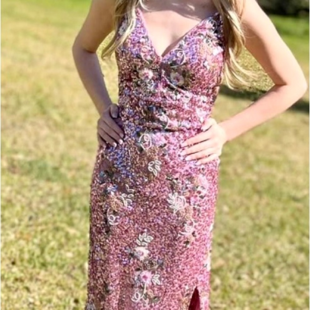 Prom dress - Picture 3 of 5